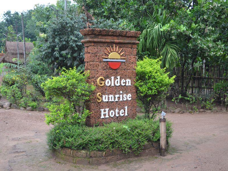 Golden Sunrise Hotel Kyaikto Eksteriør bilde
